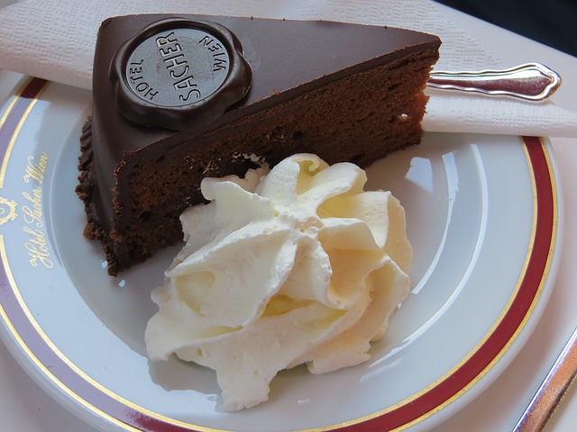 Отдых в Австрии - торт Захер для любителей сладкого